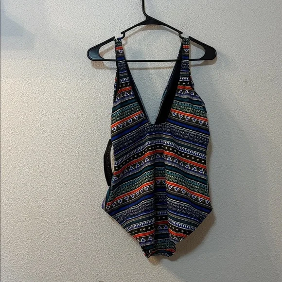 NWT Miraclesuit Multicolor Patterned One Piece - Picture 4 of 7